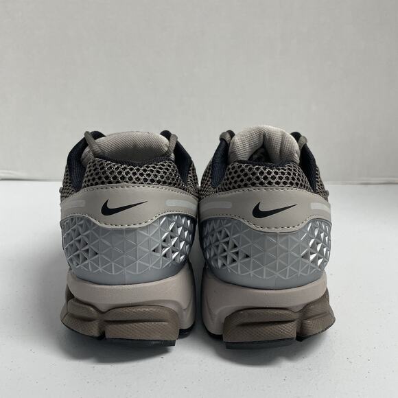 Nike Air Zoom Vomero 5 Dark Violet Ore FB9149 005 Size 9 Brown Mesh Runner